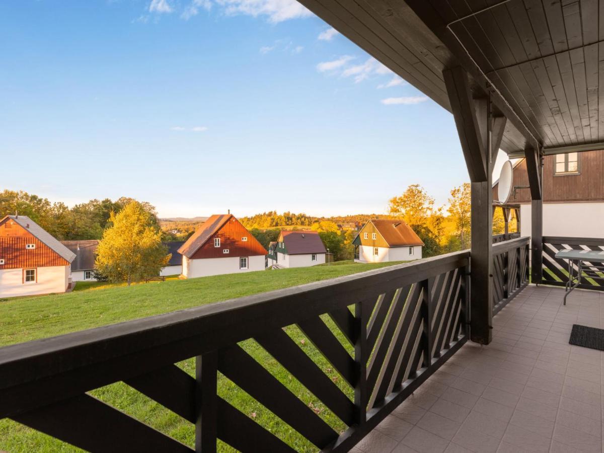 Holiday Home Holiday Hill 51 By Interhome Cista  エクステリア 写真